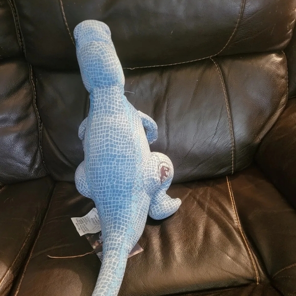 Jurassic World 2 Fallen Kingdom 20" Plush Cuddle Pillow Buddy T-Rex Dinosaur New - Picture 5 of 7